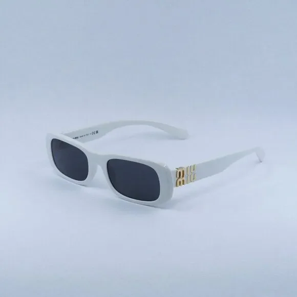 Miu Miu | Accessories | New Miu Miu Mu8zs 425s0 Sunglasses  display picture 2